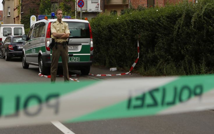 Βόμβες εξερράγησαν σε τζαμί και σε συνεδριακό κέντρο στη Δρέσδη