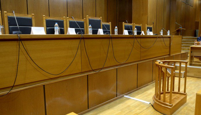 Χανιά: Δικαστική υπάλληλος κατηγορείται για πλαστά πτυχία