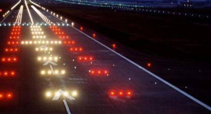 Βλάβη στο αεροδρόμιο Χανίων – Στο σκοτάδι ο διάδρομος προσγείωσης – απογείωσης