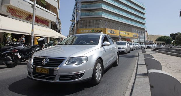 «Τα ταξί οφείλουν να σέβονται τα δικαιώματα των καταναλωτών» 