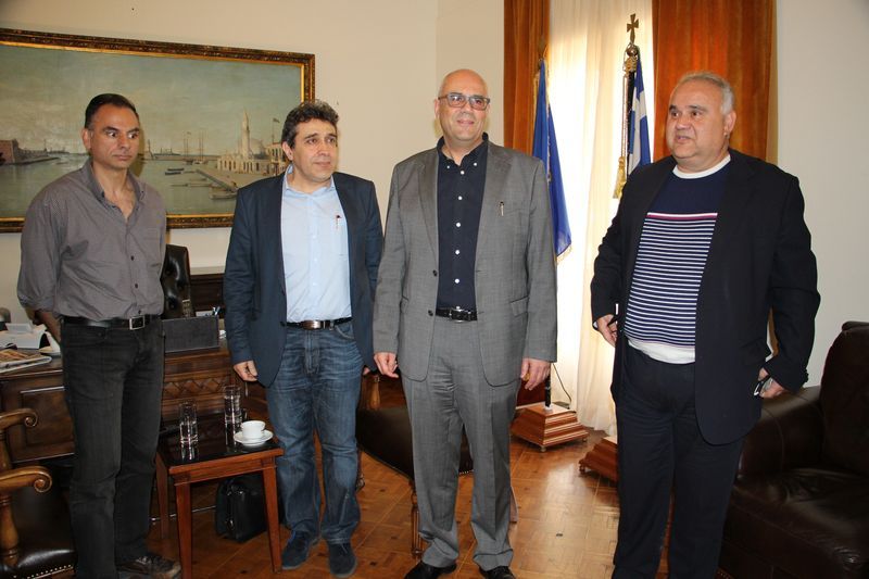 Συνάντηση του Δήμαρχου Χανίων με τη νέα διοίκηση της 7ης ΥΠΕ Κρήτης