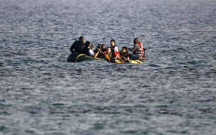 Μετανάστες έφτασαν με βάρκα στους Καλούς Λιμένες
