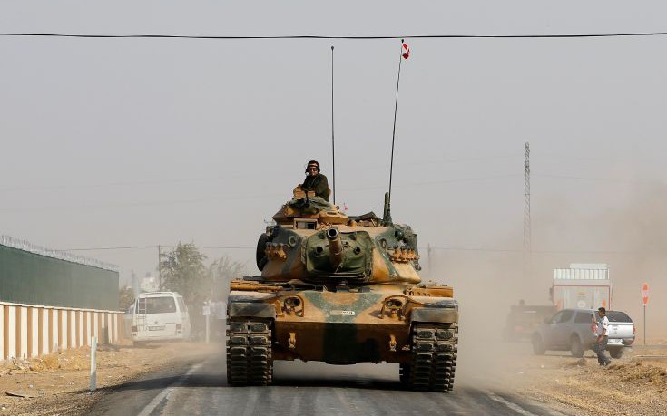 Με χερσαία επιχείρηση στο βόρειο Ιράκ απειλεί η Τουρκία