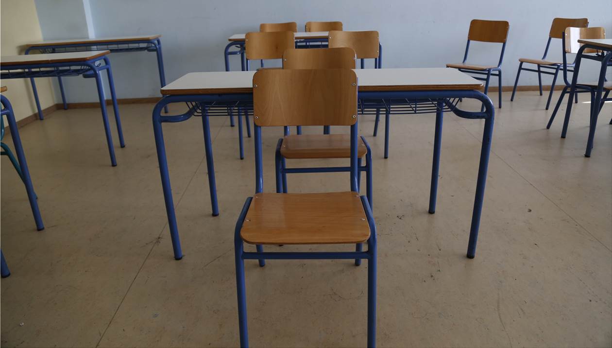 Ανακοινώσεις για τα σχολεία την Τετάρτη από Κεραμέως - Τσιόδρα 