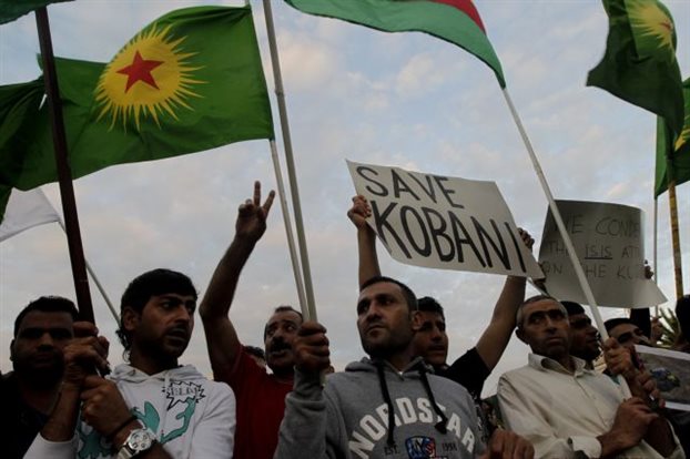 «Καμία εκεχειρία δεν έχει συμφωνηθεί με τους Σύρους Κούρδους μαχητές»