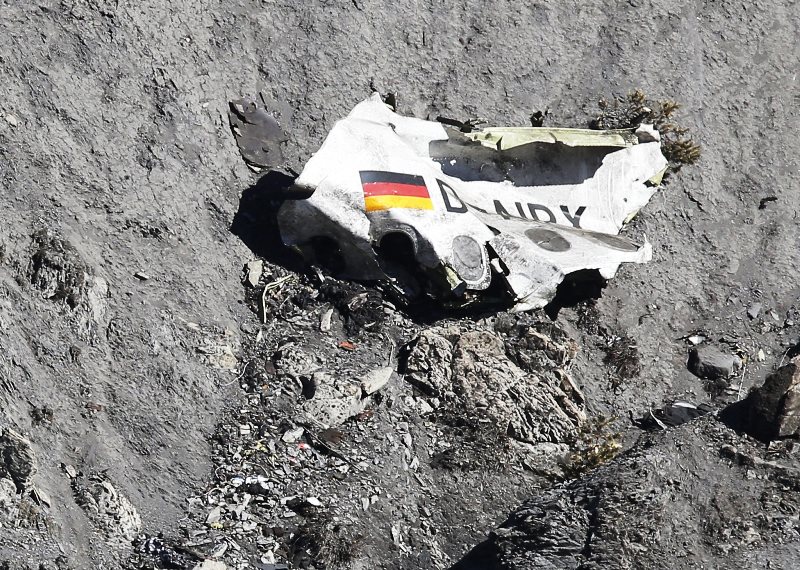 Βρήκαν βίντεο με τους επιβάτες πριν πέσει το αεροπλάνο της Germanwings! - Ήξεραν για τα χάπια του Λούμπιτζ
