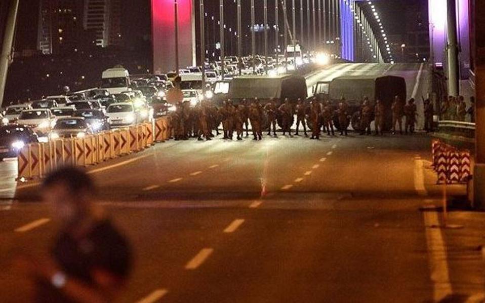 Τουρκία: Περισσότεροι από 18.000 άνθρωποι υπό κράτηση για το αποτυχημένο πραξικόπημα
