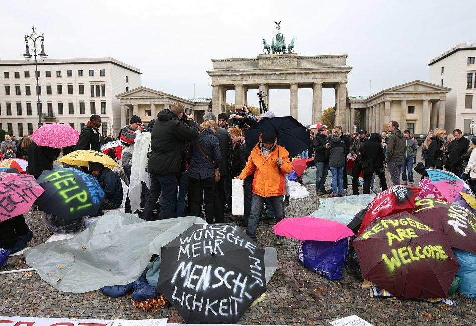 Γερμανία: Συνελήφθη ένας ύποπτος για πυρκαγιά σε κέντρο φιλοξενίας προσφύγων