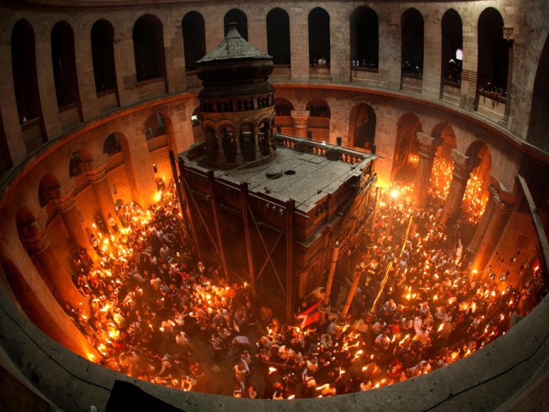 Αύριο στα Ιεροσόλυμα η ελληνική αντιπροσωπεία για το Άγιο Φως - Πότε φτάνει στην Κρήτη