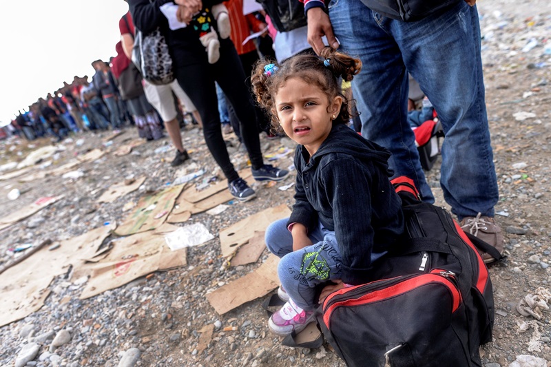 Παιδιά ένα στους δύο πρόφυγες