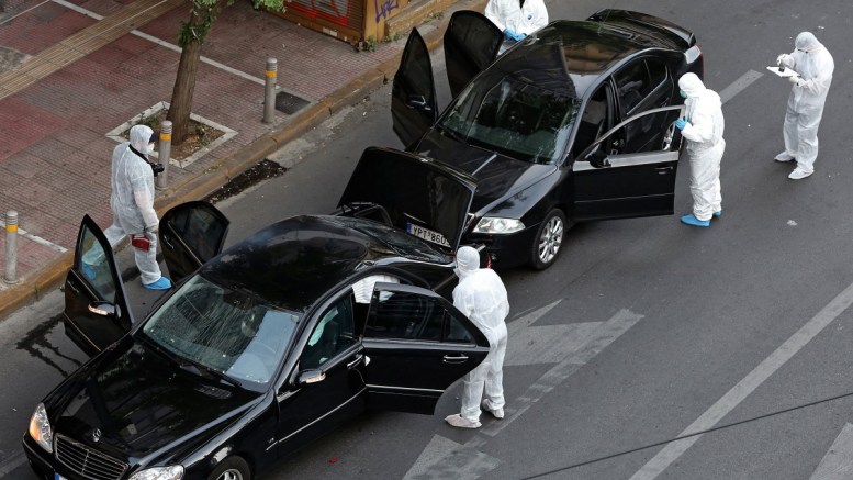 Το δολοφονικό χτύπημα στον Λουκά Παπαδήμο και η ώρα για τον ελληνικό «Comprommeso Storico» 