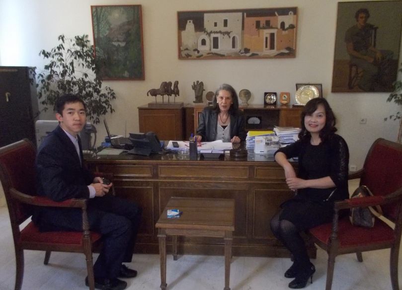 Εθιμοτυπική επίσκεψη της πρέσβειρας του Βιετνάμ στη Λότζια 
